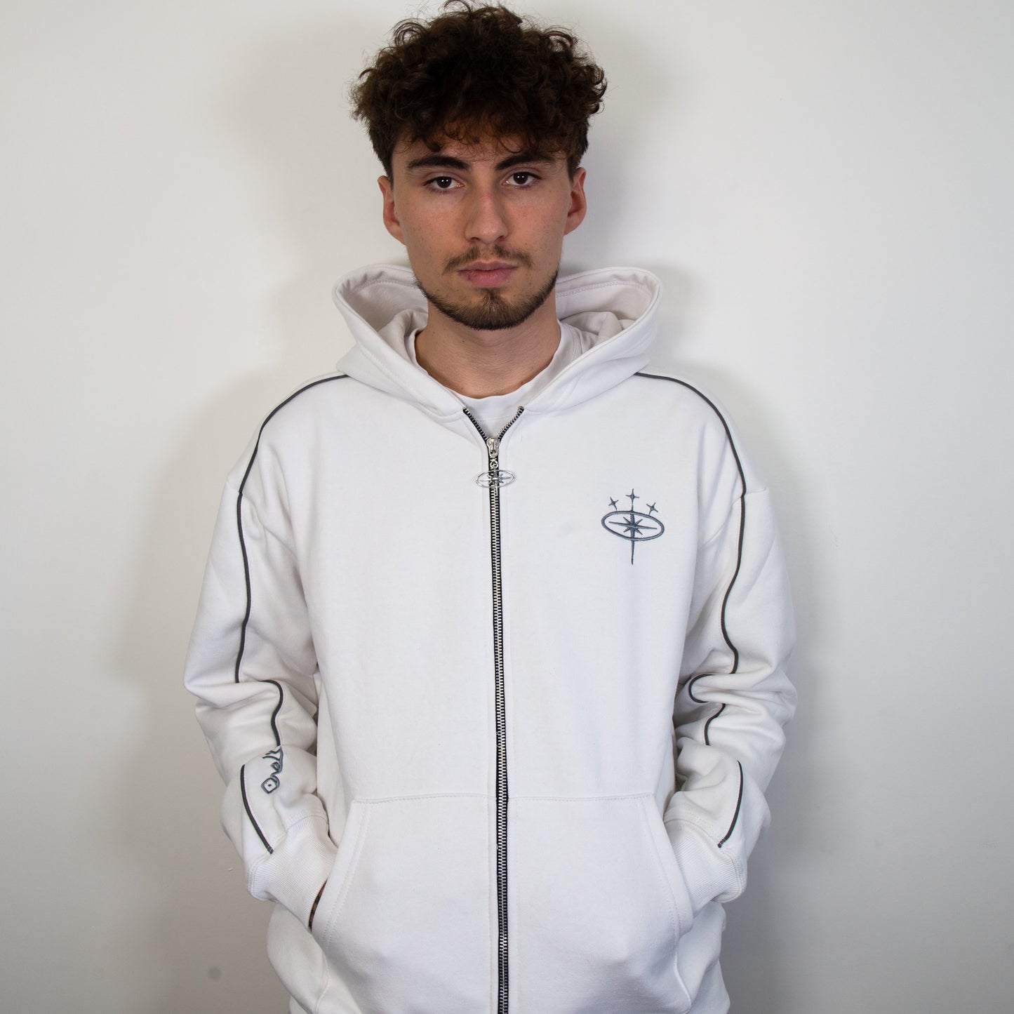 FLOWER WHITE ZIP