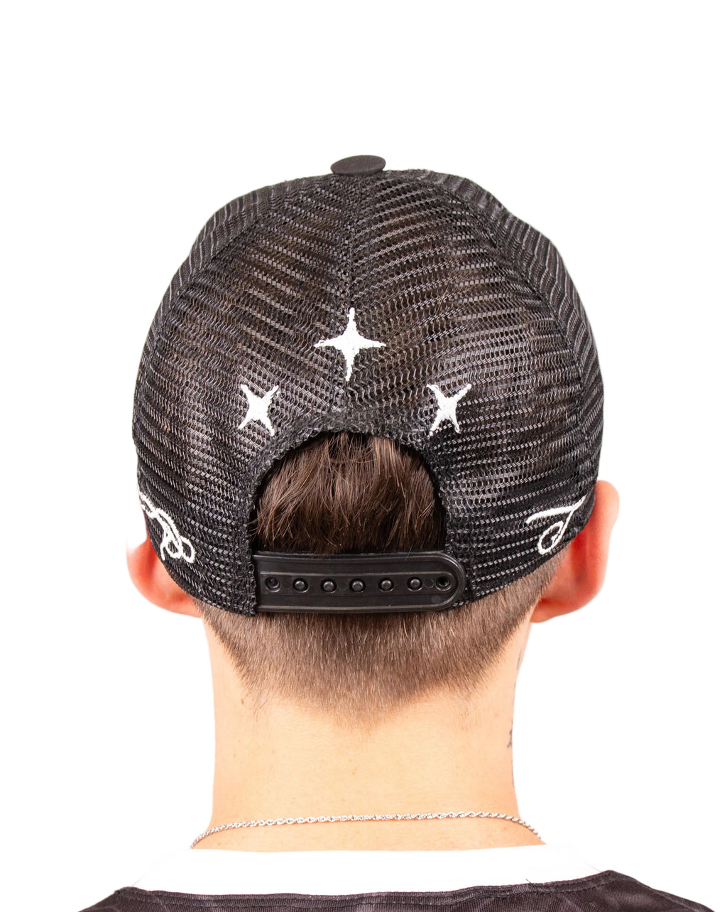 GORRA NEGRA 3 ESTRELLAS