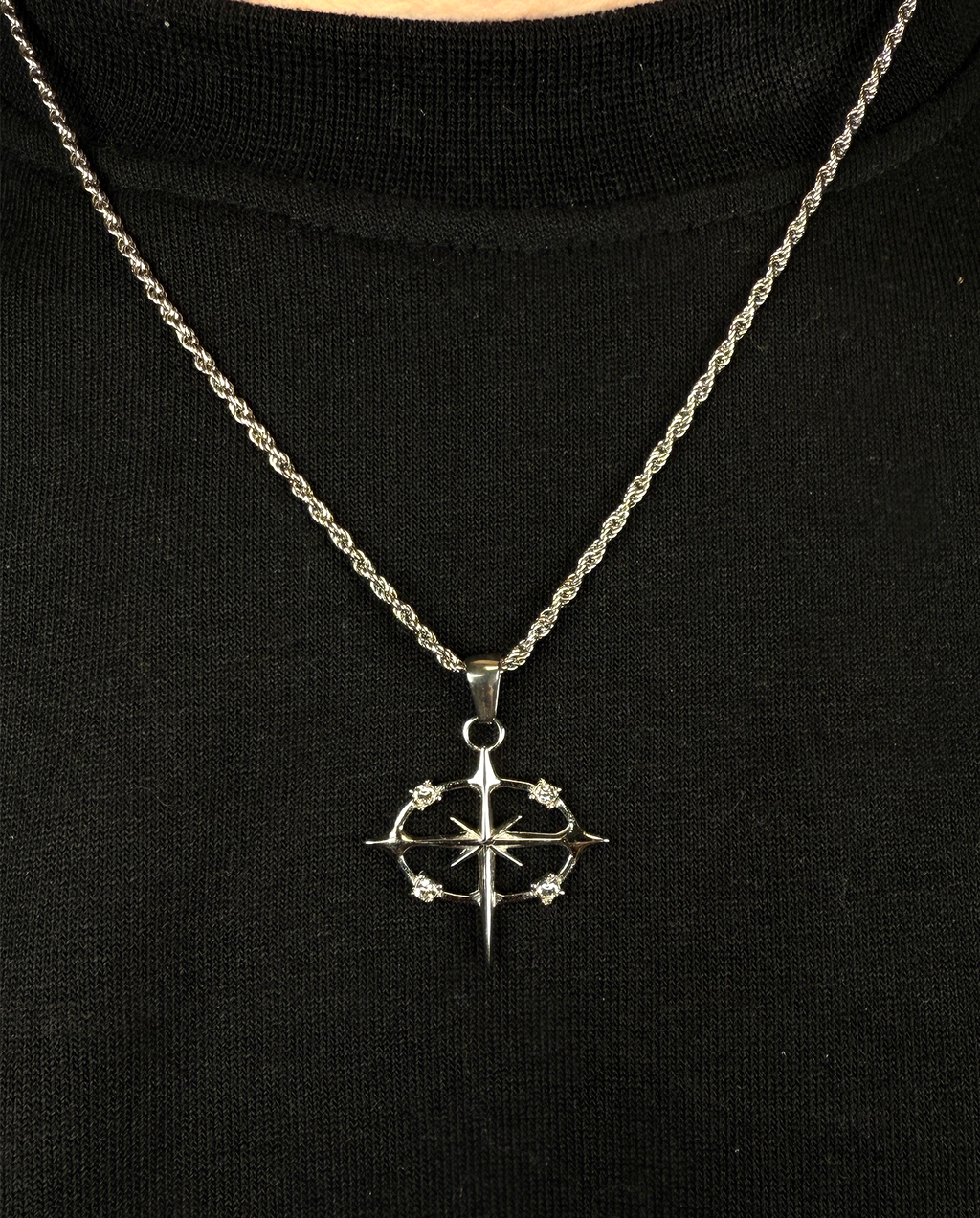 NOVA PENDANT NECKLACE
