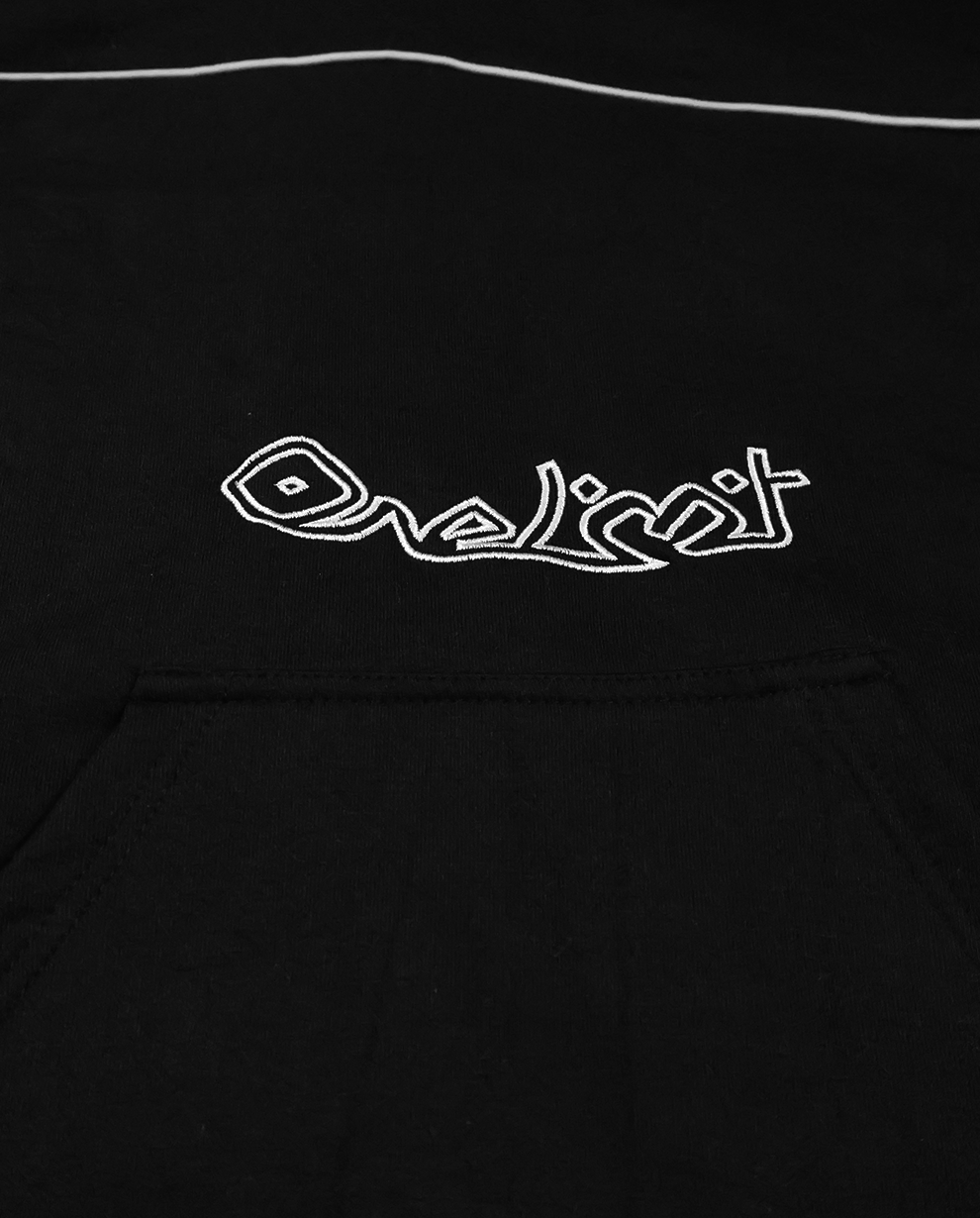 SUDADERA CON CAPUCHA SIDERA NEGRA